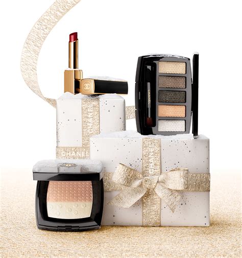 chanel kollektion 2022|Chanel 2022 holiday gift set.